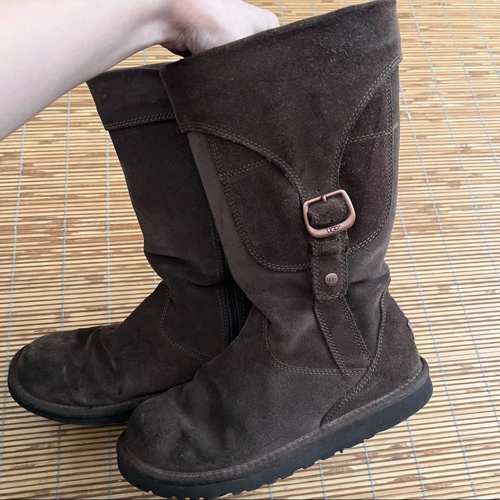 UGG Cargo Brown Suede Leather Boots Shearling Buckle Pocket